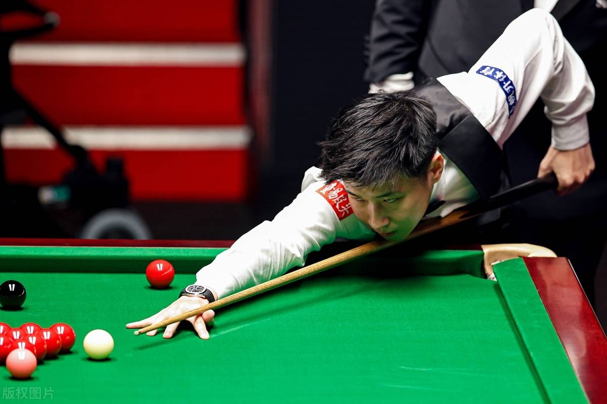 还彰显着消 还彰显着消